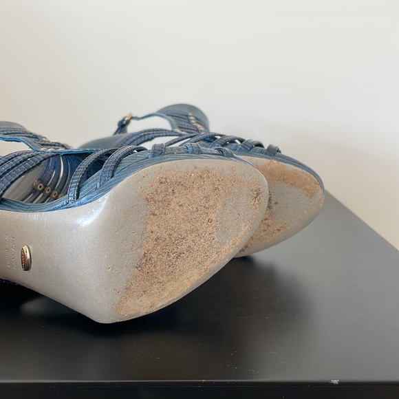 Like New Sergio Rossi Limited Edition Blue Lizard Caged Pumps With Studs Size 38 - Picture 14 of 15